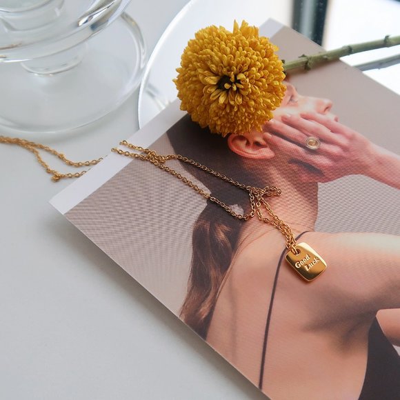 NEW 18K Gold Plated Square Good Luck Pendant Necklace - Picture 5 of 12